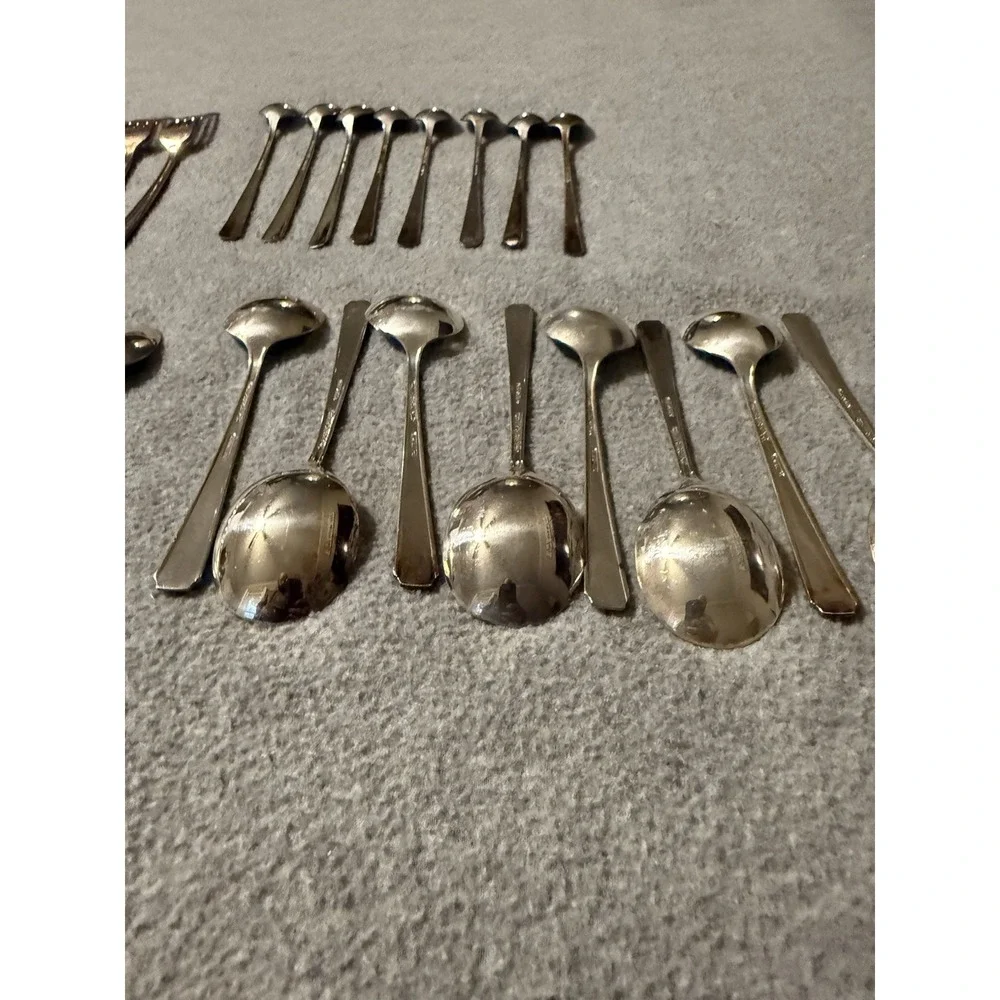 VTG WM A Rogers A1 Plus Oneida Ltd 1932 Nuart Silver Plate Flatware 48 Pc Patina